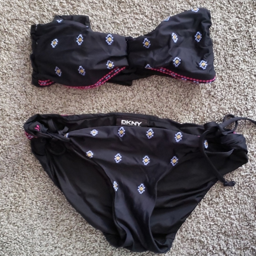 Bikini top and bottoms